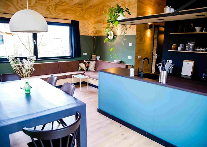 Pean-buiten Waterlodges